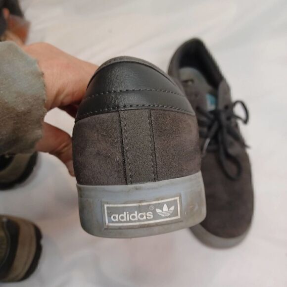 Adidas Trefoil Suede Sneakers Mens Grey Seeley Skateboarding 12 - Picture 7 of 8